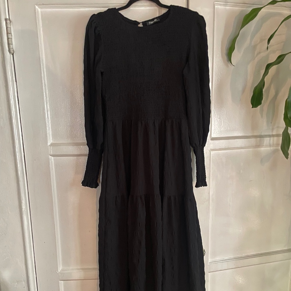 Black maxi dress long sleeve